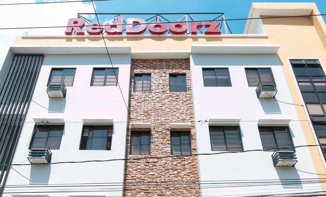 Reddoorz Near Sm Bicutan Hotel Paranaque City Exterior foto