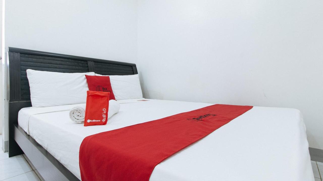 Reddoorz Near Sm Bicutan Hotel Paranaque City Exterior foto